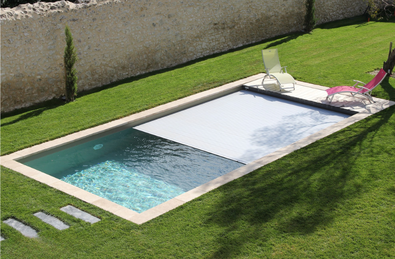 Volet roulant hors-sol de piscine